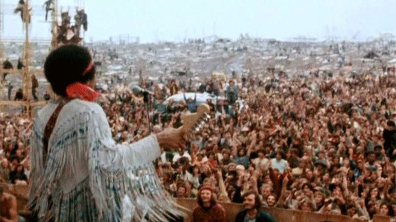 Κουκλάκι με κινητό κεφάλι, ο Χέντριξ της συναυλίας του 1969 στο Γούντστοκ