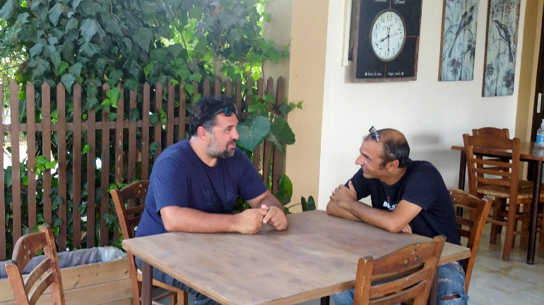 Με τον Νίκο αυτές οι συζητήσεις έχουν πάρει τη μορφή ψυχανάλυσης.