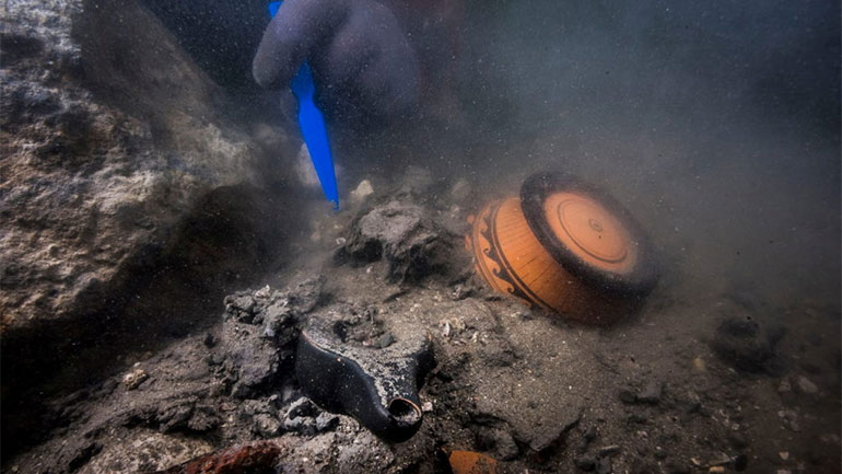 Αρχαίος «θησαυρός» στη Μεσόγειο: Ναυάγιο και ελληνικοί τάφοι σε βυθισμένη πόλη