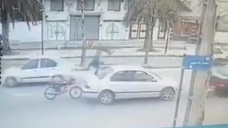 Ο μοτοσικλετιστής ακροβάτης