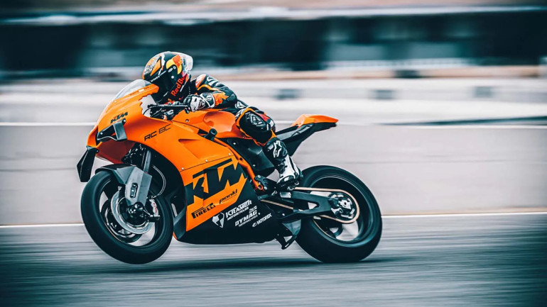 Με αεροδυναμικά βοηθήματα το ιδιαίτερο RC8C της KTM