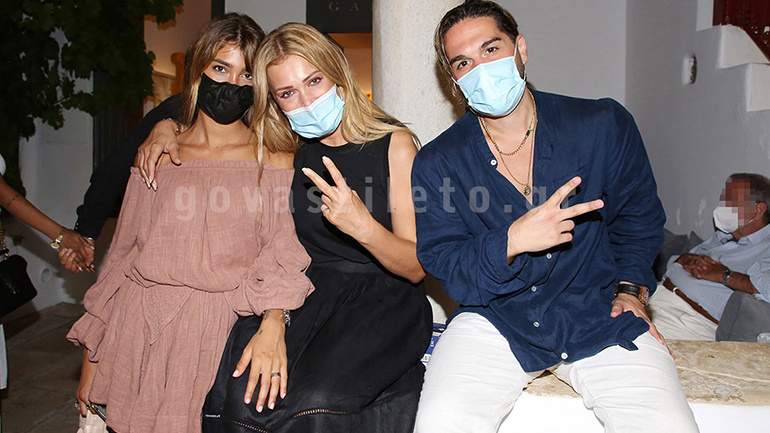 Νατάσα Θεοδωρίδου: Στη Μύκονο με την κόρη της Χριστιάνα – Η συνάντηση με τον Χρήστο Μάστορα