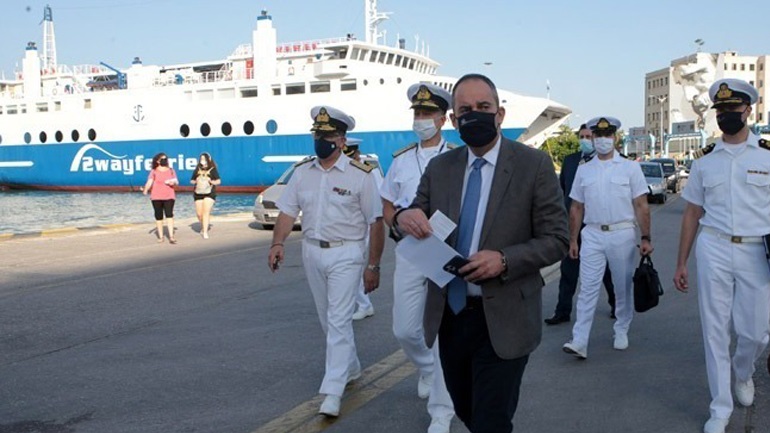 Γ. Πλακιωτάκης: Την τελευταία εβδομάδα δεν επετράπη η επιβίβαση σε πάνω από 4.500 ταξιδιώτες