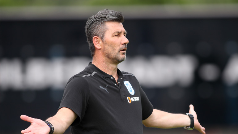 Απολύθηκε από την Κραϊόβα ο Ουζουνίδης