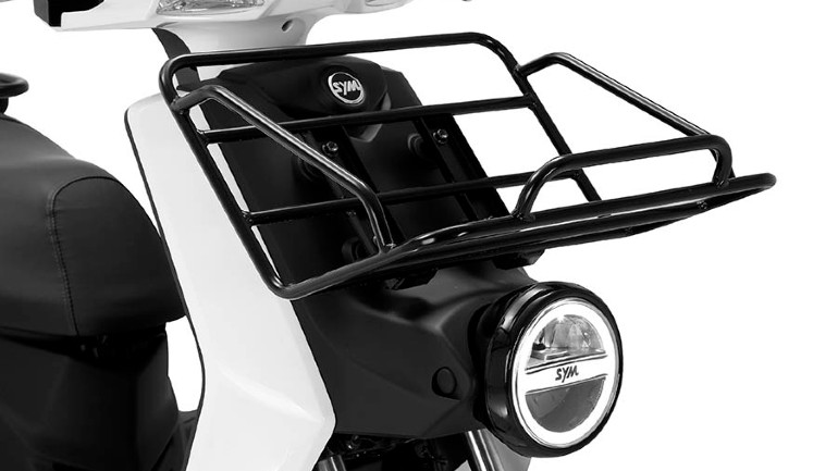 Στρογγυλό φωτιστικό σώμα τεχνολογίας LED με σχάρα εμπρός για επιπλέον χώρο αποθήκευσης.