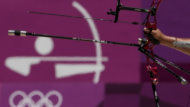 Τοξοβολία: Λιποθύμησε λόγω καύσωνα στον προκριματικό η Σβετλάνα Γκομπόεβα