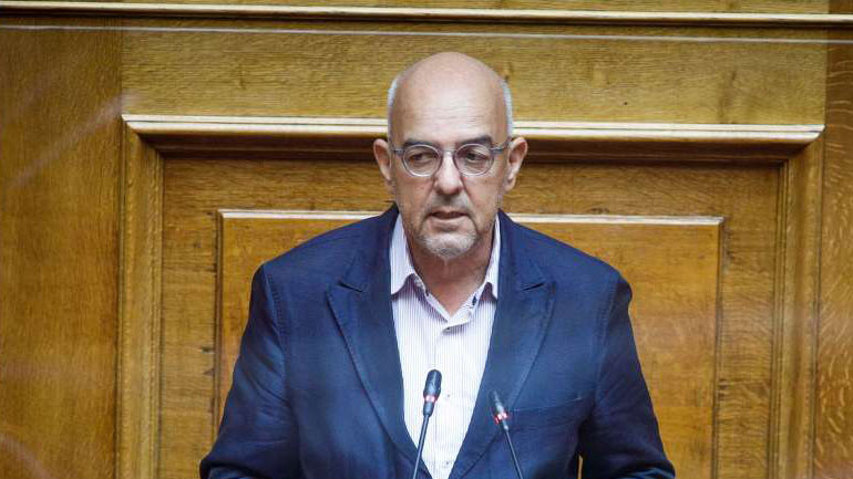 Παρέμβαση του Ρουβίκωνα στην οικία του Μπάμπη Παπαδημητρίου