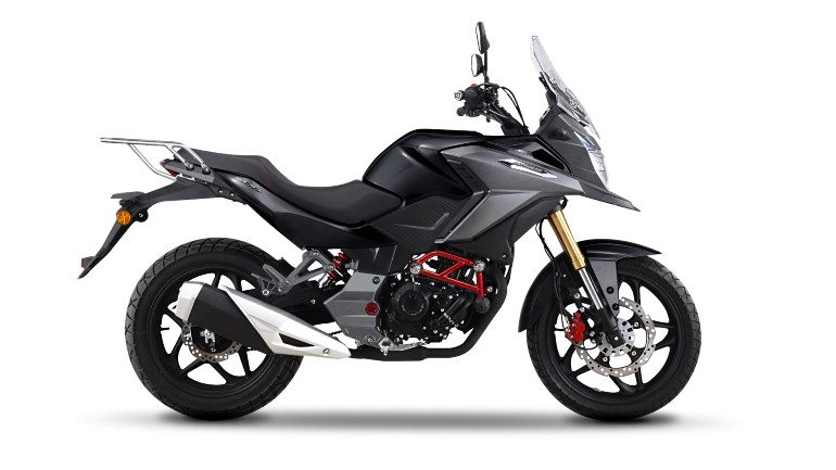 Ο μαύρος χρωματισμός δείχνει πιο premium από τον λευκό.