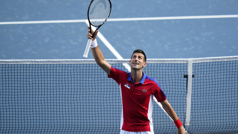 Τένις: Πρεμιέρα με νίκη για τον Τζόκοβιτς, 2-0 τον Ντεγιέν