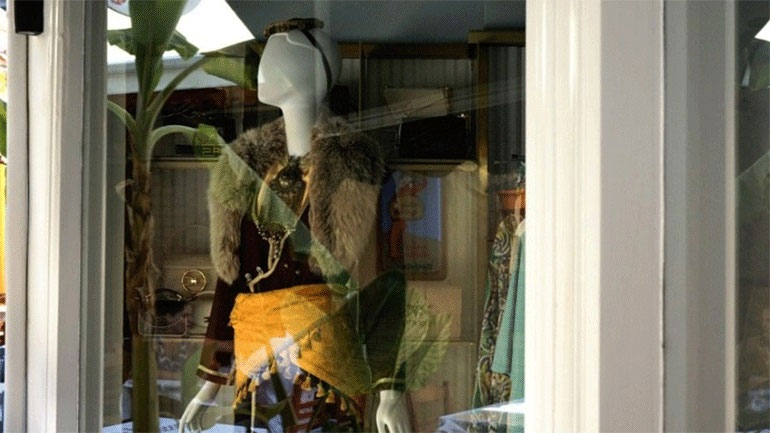 Πρέβεζα: Οι φορεσιές του χθες στις βιτρίνες του σήμερα