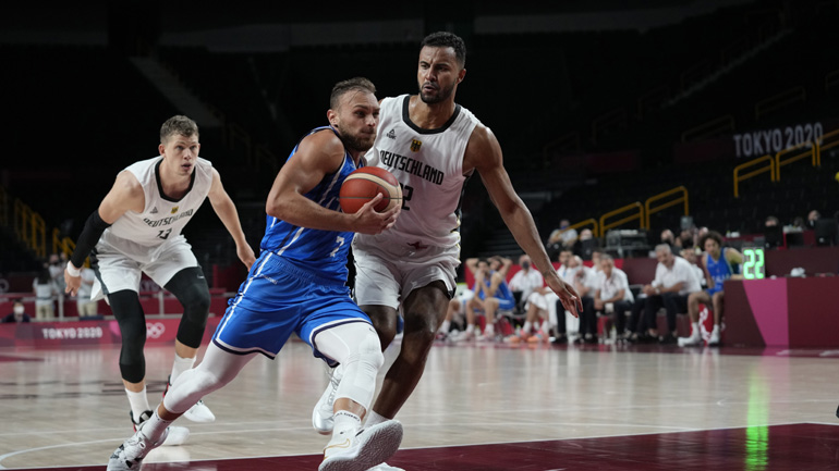 Μπάσκετ: Νίκη με ανατροπή για την Ιταλία, 92-82 τη Γερμανία