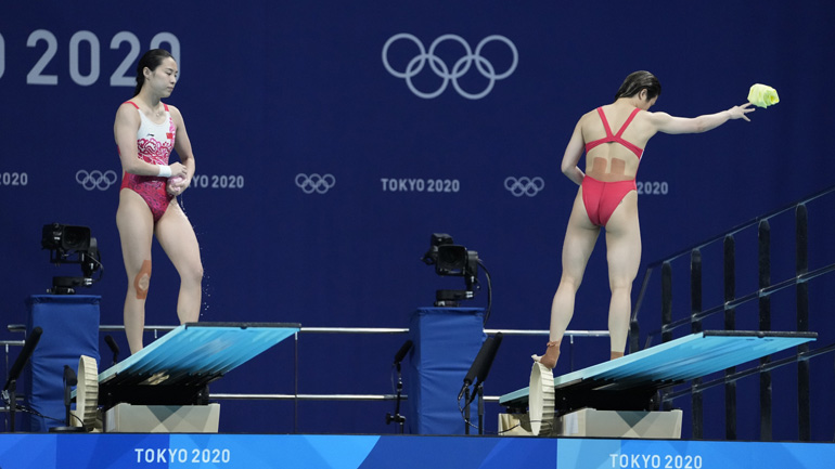 Καταδύσεις: «Χρυσή» η Κίνα στα 3μ. γυναικών