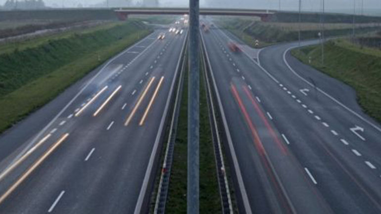 Εξετράπη για λίγη ώρα η κυκλοφορία στην εθνική οδό Θεσσαλονίκης-Αθηνών λόγω τροχαίου