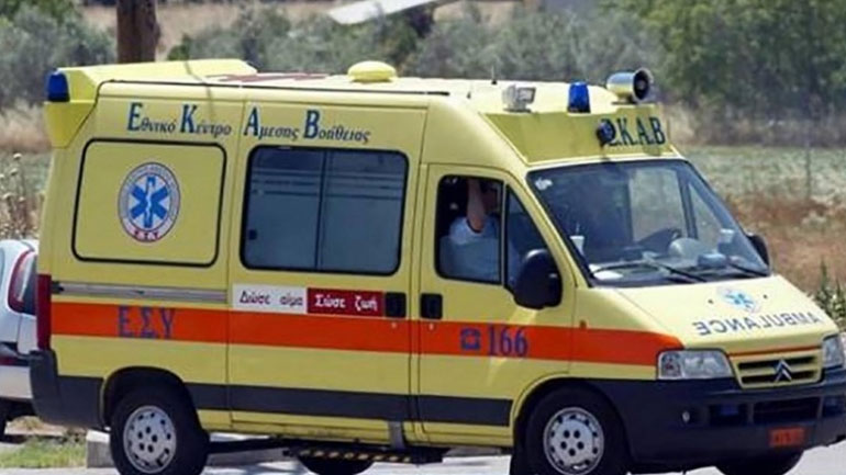 Ηράκλειο: Το αυτοκίνητο προσέκρουσε σε τοιχίο και πήρε φωτιά