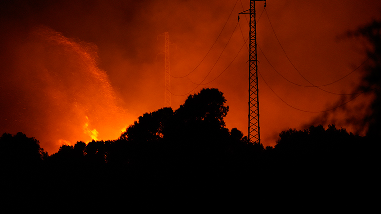 Ιταλία: Μεγάλες πυρκαγιές στη Σαρδηνία – Δύο Καναντέρ στέλνει η Ελλάδα