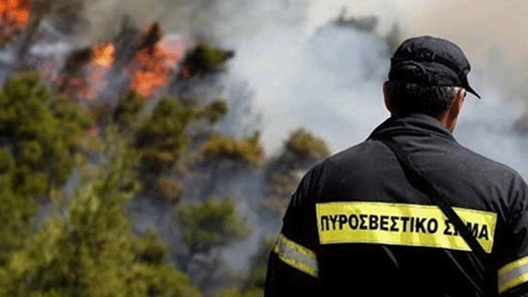 Καλύτερη η εικόνα της φωτιάς στη Ζάκυνθο – Υπό μερικό έλεγχο τέθηκαν οι φλόγες Καλύτερη η εικόνα της φωτιάς στη Ζάκυνθο – Υπό μερικό έλεγχο τέθηκαν οι φλόγες