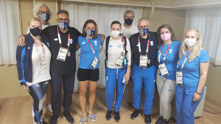 Η τούρτα – έκπληξη της ΕΟΕ στη Μαρία Σάκκαρη για τα γενέθλια της