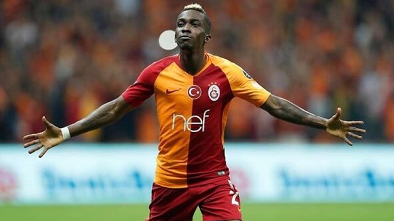 Oλυμπιακός: Πιέζει για τον Ονιεκούρου, στροφή στον Ρέτσα