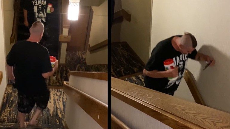 Ποιος έξυπνος έβαλε καθρέφτη εδώ; Ποιος έξυπνος έβαλε καθρέφτη εδώ;