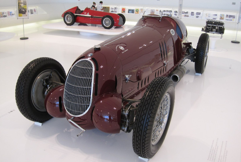 Η αυθεντική 12C-36 αγωνίστηκε σε μόλις 8 αγώνες.