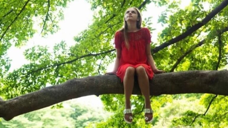 Tα δέντρα μπορούν να βοηθήσουν τον εγκέφαλο των παιδιών να αναπτυχθεί