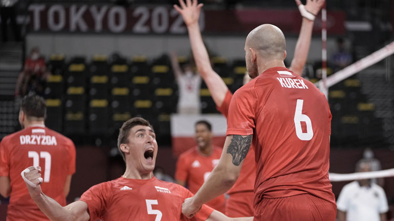 Bόλεϊ: Πρώτη νίκη για την Πολωνία, 3-0 σετ την Ιταλία