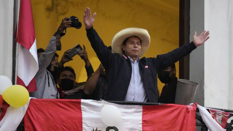 Περού: Παραιτήθηκε ο αρχηγός του γενικού επιτελείου εθνικής άμυνας μετά τη νίκη του Πέδρο Καστίγιο