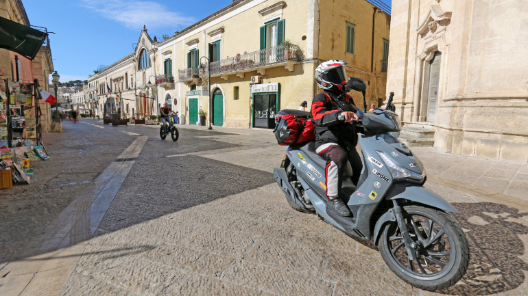 25 ημέρες, 11.500Km, 14 χώρες με ένα SYM HD300