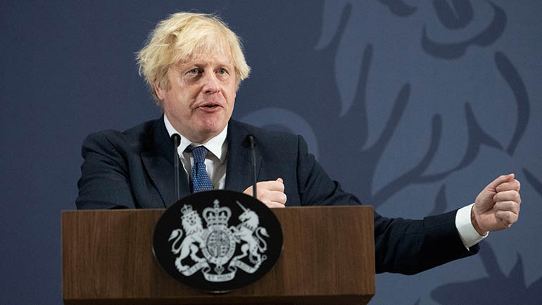 Μπόρις Τζόνσον: Μην παρασύρεστε από τα καλύτερα στοιχεία για την Covid