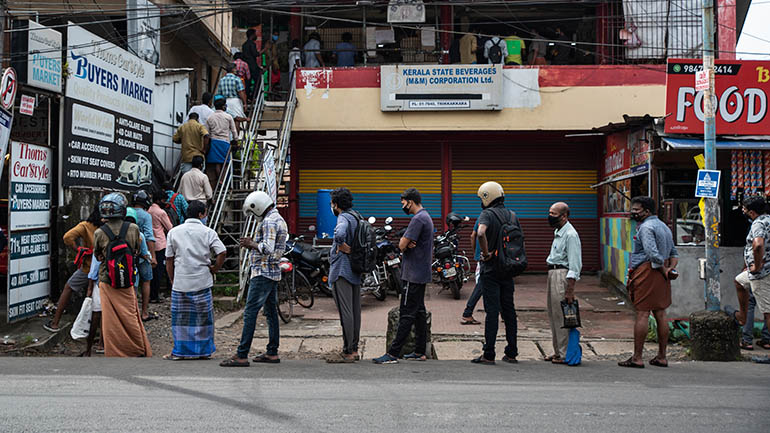 Ινδία: Σχεδόν 30.000 περιστατικά κορωνοϊού μέσα σε 24 ώρες