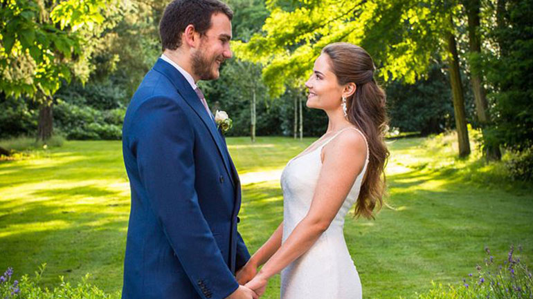 Ο γιος του Mick Jagger παντρεύτηκε την Ελβετίδα socialite Anouk Winzenried σε μια υπερπολυτελή τελετή