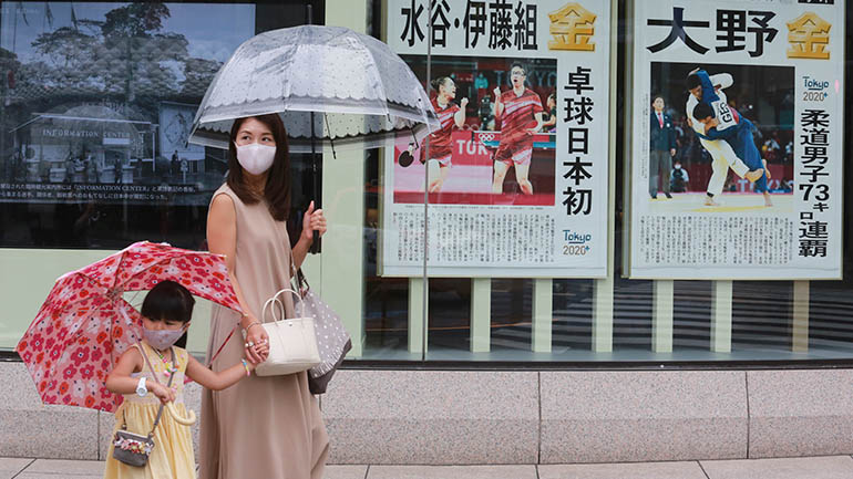 Οι Αρχές του Τόκιο ζήτησαν από τα νοσοκομεία να διαθέσουν περισσότερες κλίνες για ασθενείς με κορωνοϊό