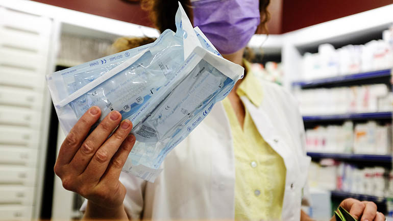 Και με self test θα ταξιδεύουν προς τα νησιά οι επιβάτες από 12 έως 17 ετών