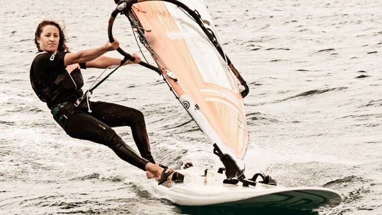 Ιστιοπλοΐα: Ανέβηκε στην 20ή θέση της γενικής κατάταξης στα RS:X η Δίβαρη