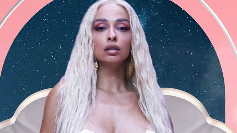 Ελένη Φουρέιρα: Εντυπωσιάζει στο νέο της clip φορώντας εμβληματικές δημιουργίες Gaultier