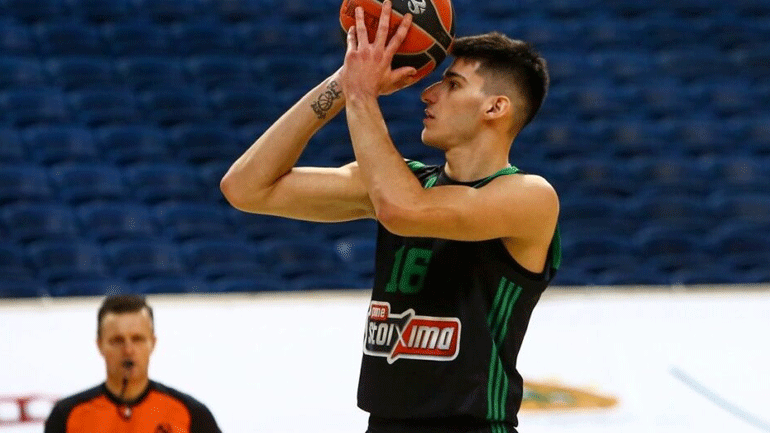 Μετακομίζει στους Μπακς ο Καλαϊτζάκης