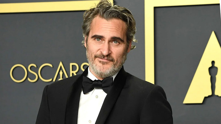 Αγνώριστος ο Joaquin Phoenix για τις ανάγκες του νέου του ρόλου