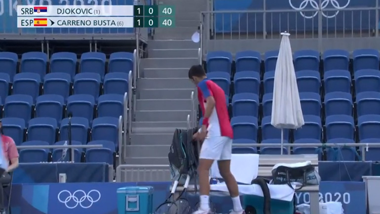 Νόβακ Τζόκοβιτς: Πέταξε τη ρακέτα του στην κερκίδα!
