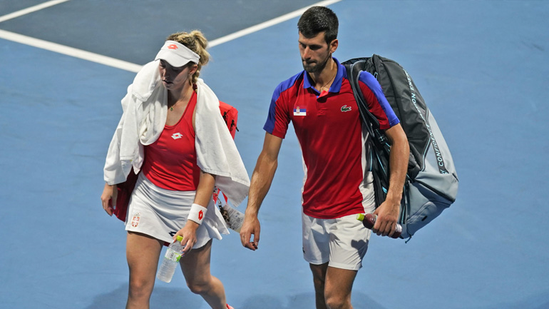 Μεικτό διπλό τένις: Αποσύρθηκε ο Τζόκοβιτς, ξεκούραστο χάλκινο μετάλλιο για Μπάρτι και Πιρς