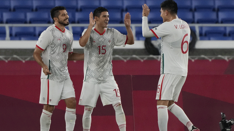 Ποδόσφαιρο: Στην τετράδα και το Μεξικό, 6-3 τη Νότια Κορέα