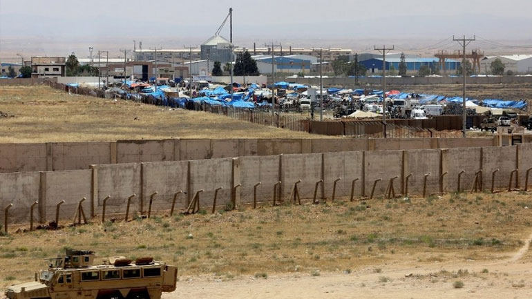 Η Ιορδανία κλείνει μέχρι νεοτέρας τη συνοριακή διέλευση με τη Συρία