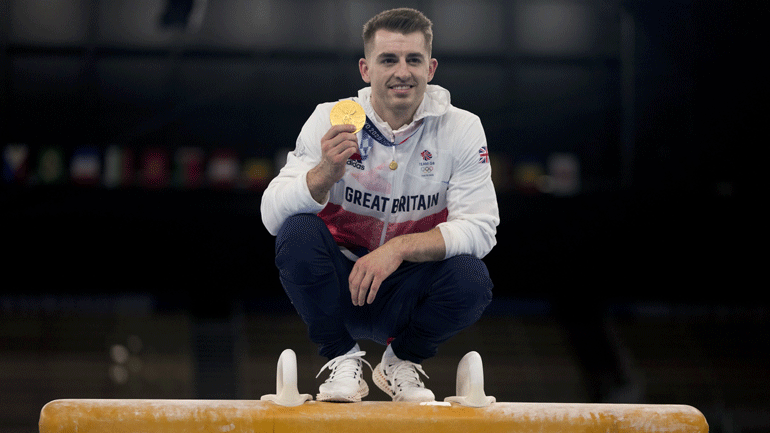 Χρυσό μετάλλιο για τον Βρετανό Μαξ Γουίτλοκ στον πλάγιο ίππο