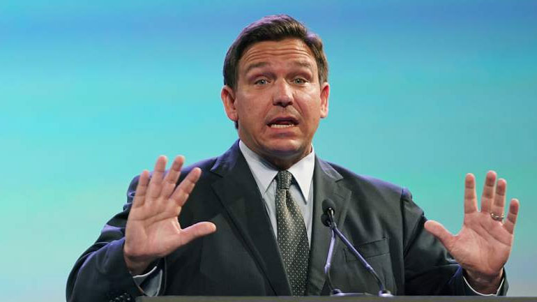 Ντε Σάντις: «Δε θα ζήσουμε στη δυστοπία του Φάουτσι. Άντε πνιγείτε»