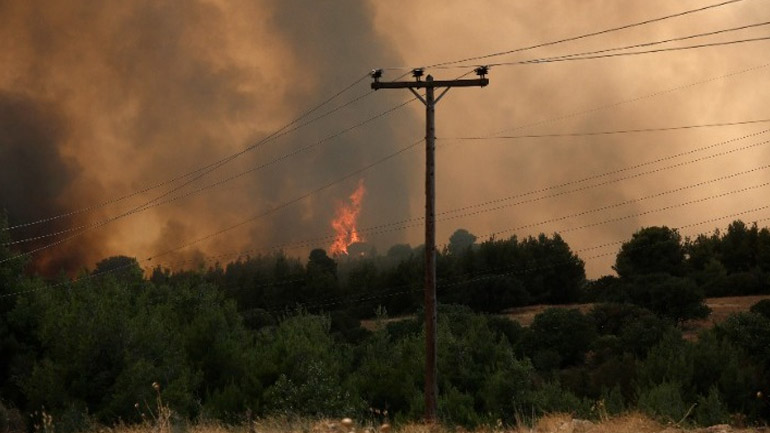 ΕΥΔΑΠ: Προβλήματα σε 13 περιοχές λόγω της πυρκαγιάς