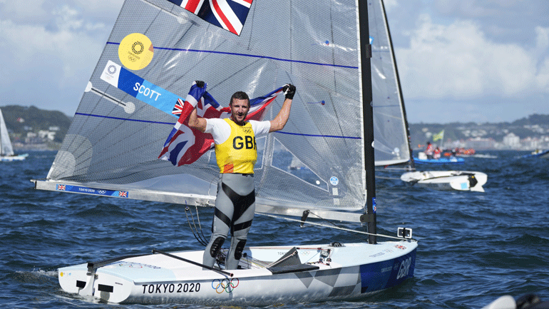 Ιστιοπλοΐα: «Χρυσός» ο Γκιλς Σκοτ στα Finn Ανδρών