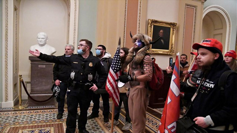ΗΠΑ: Τρίτη αυτοκτονία αστυνομικού που είχε κληθεί να αντιμετωπίσει την έφοδο στο Καπιτώλιο