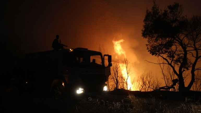 Εκκενώνονται προληπτικά άλλα δύο χωριά στην Εύβοια