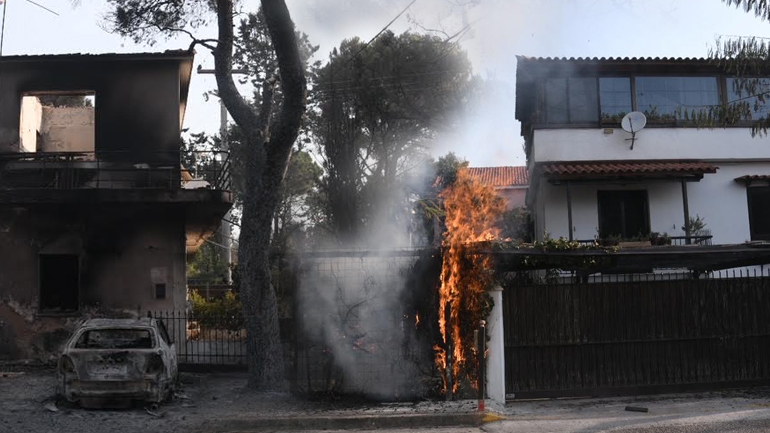 Τραγικός ο απολογισμός της φωτιάς στη Βαρυμπόμπη