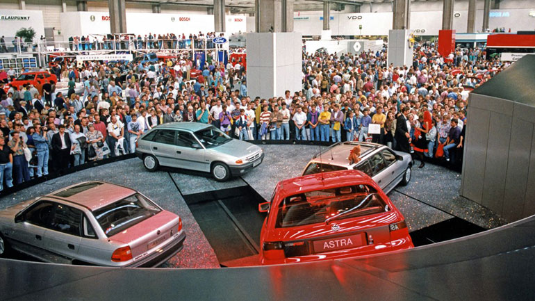 Με ποιο αυτοκίνητο η Opel ξεκίνησε την κατασκευή των συμπαγών οχημάτων