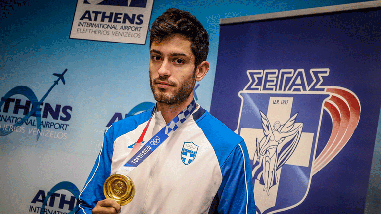 Μίλτος Τεντόγλου: Επέστρεψε στην Αθήνα ο χρυσός Ολυμπιονίκης